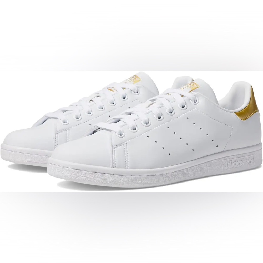 Stan smith original gold back - unisex sizing fit like 7.5 women’s